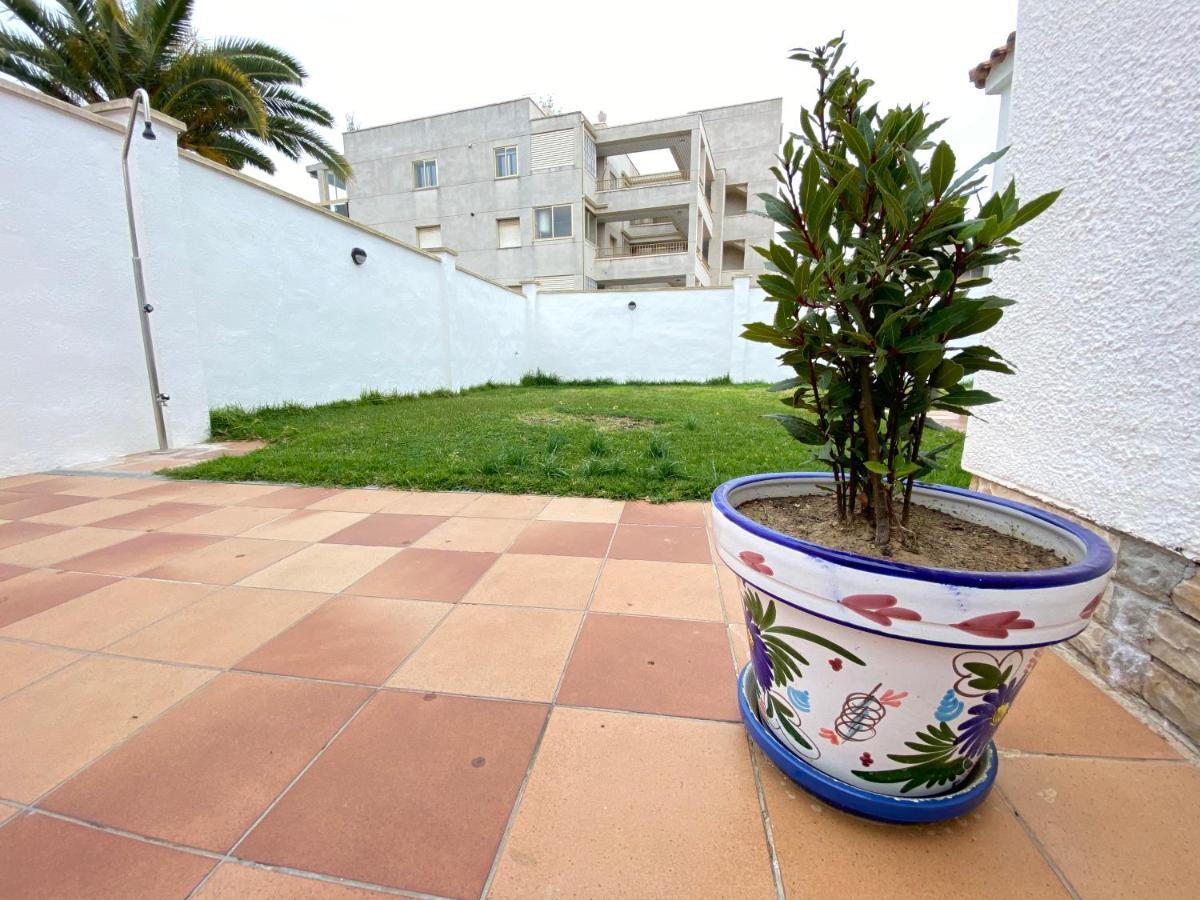 Villa Cambrils Beach Exterior photo